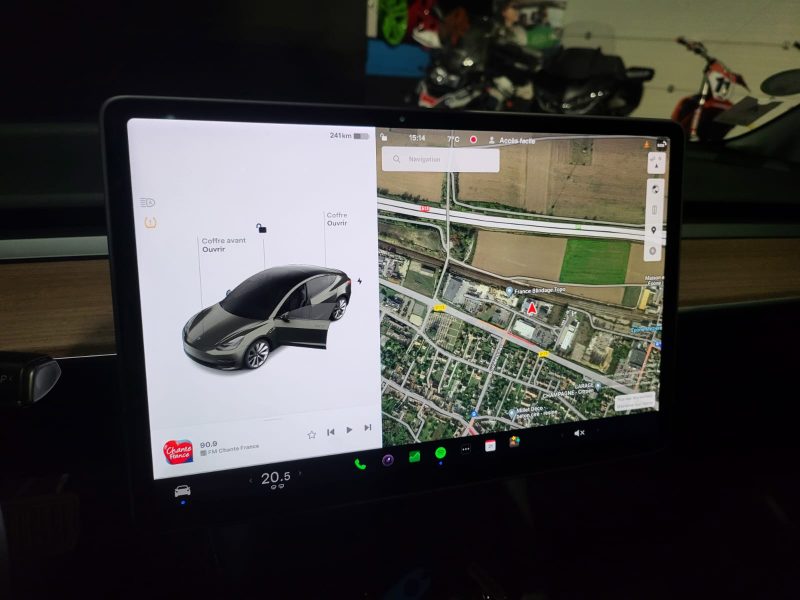 TESLA MODEL 3 DUALMOTOR GRANDE AUTONOMIE 350cv 1ère Main / CONDUITE AUTONOME/CAMERA 360°/SIEGES CHAU