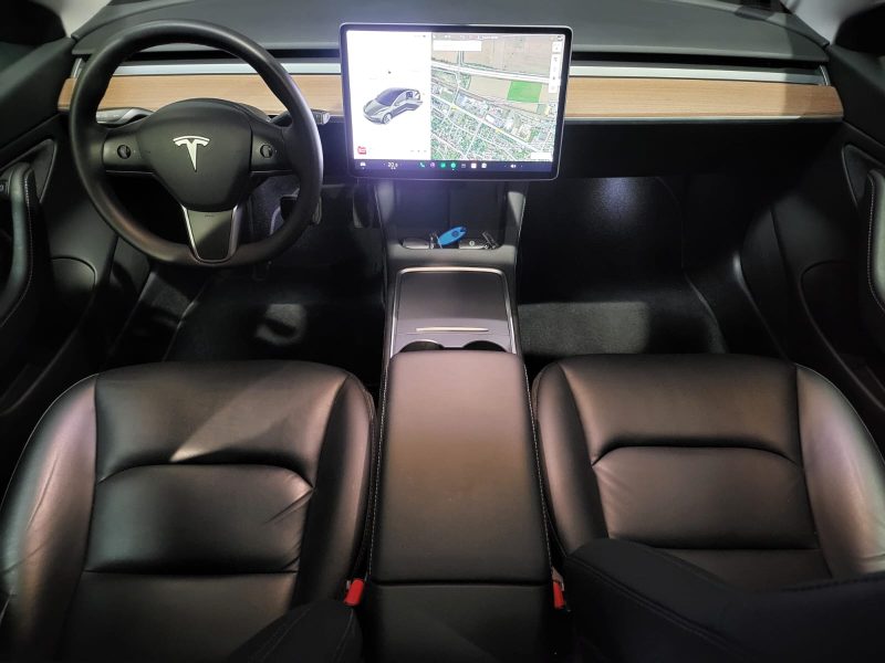 TESLA MODEL 3 DUALMOTOR GRANDE AUTONOMIE 350cv 1ère Main / CONDUITE AUTONOME/CAMERA 360°/SIEGES CHAU