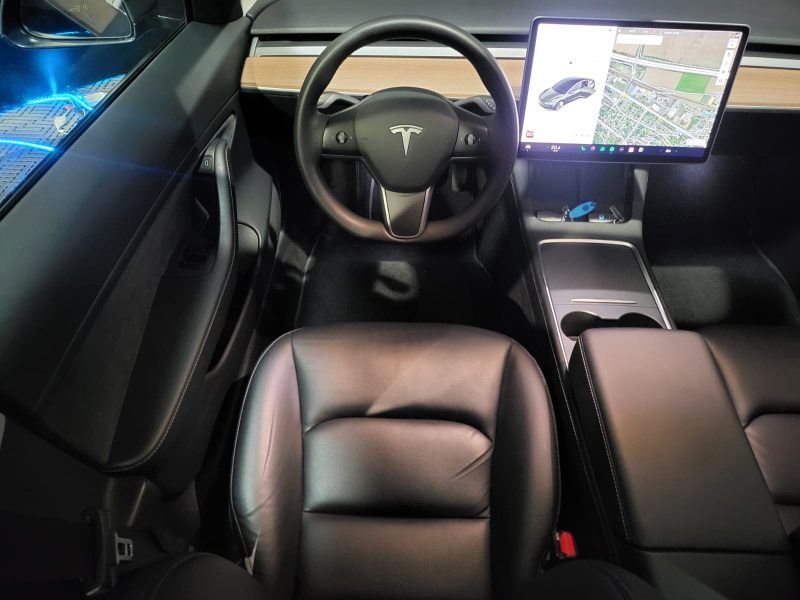 TESLA MODEL 3 DUALMOTOR GRANDE AUTONOMIE 350cv 1ère Main / CONDUITE AUTONOME/CAMERA 360°/SIEGES CHAU