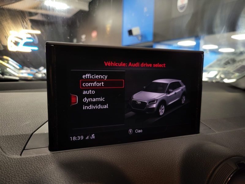 AUDI Q2 1.4 TFSI 150cv S LINE APPLE CARPLAY / VOLANT MEPLAT / 2 ème MAIN