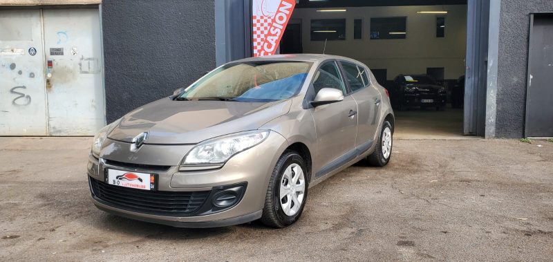 RENAULT MEGANE III 1.5 Dci 85cv, *Attelage*, *Idéale jeune conducteur*