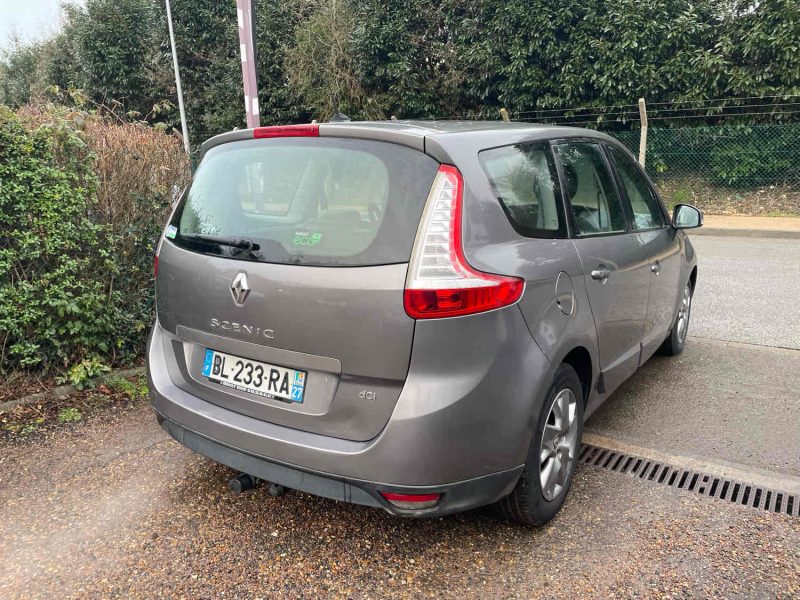 RENAULT SCÉNIC III 1.9DCI 131CV