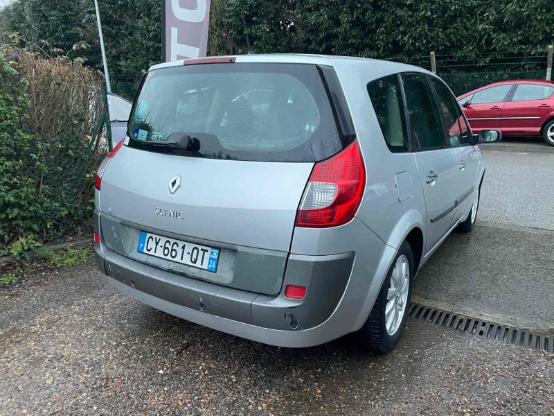 RENAULT GRAND SCÉNIC II 1.5DCI 106CV