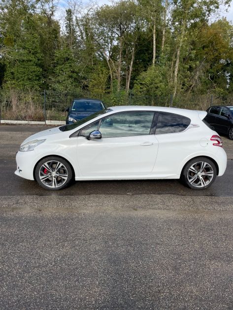 PEUGEOT 208 I 2013