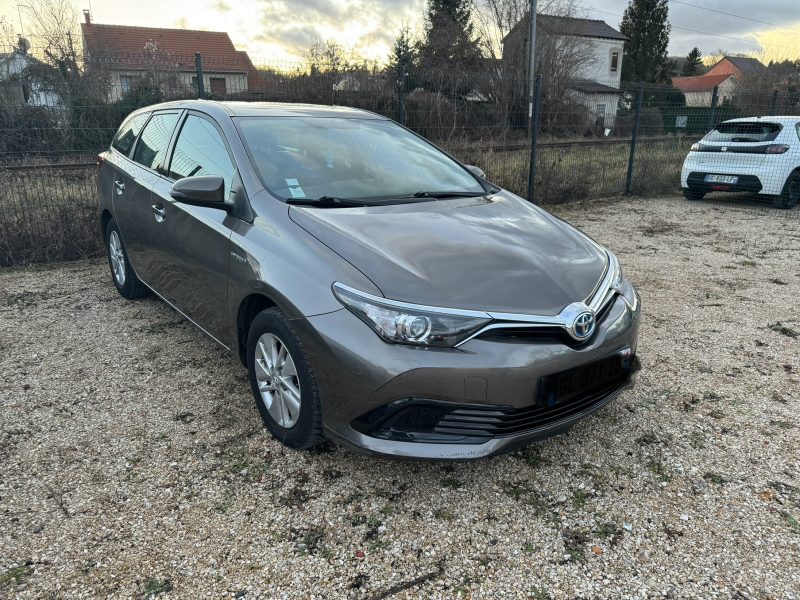 Toyota Auris 1.8 HYBRIDE 136 ACTIVE TOURING SPORT 