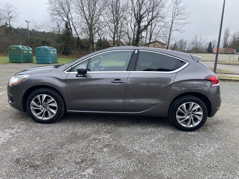 CITROEN DS4 1.6 BLUEHDI 120 SO CHIC