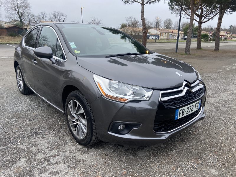 CITROEN DS4 1.6 BLUEHDI 120 SO CHIC