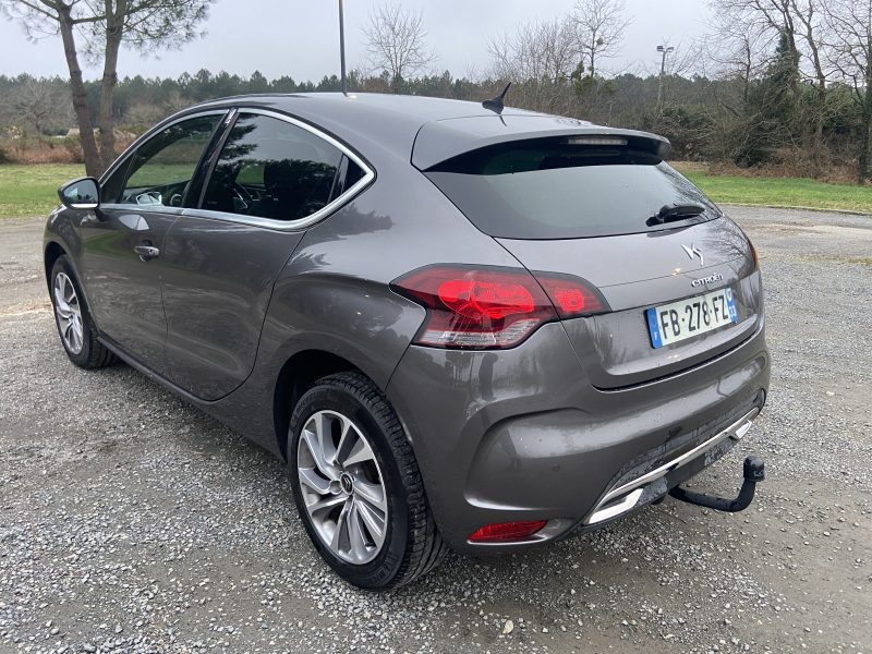 CITROEN DS4 1.6 BLUEHDI 120 SO CHIC