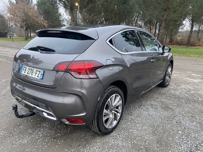 CITROEN DS4 1.6 BLUEHDI 120 SO CHIC