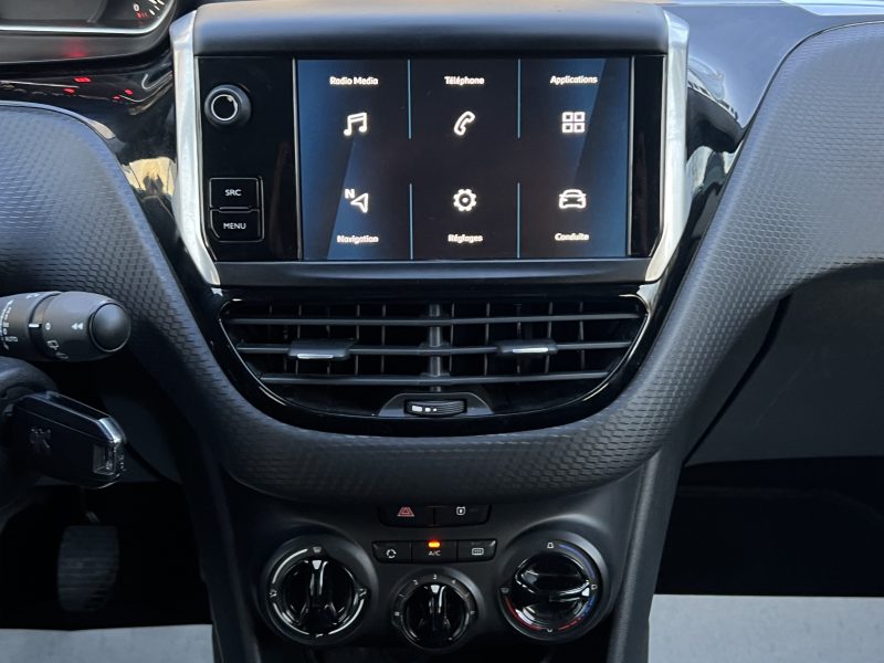 PEUGEOT 208 PHASE 2 II SIGNATURE 1.2 82 Cv APPLE CARPLAY & ANDROID AUTO CAMERA RECUL - GARANTIE 1 AN