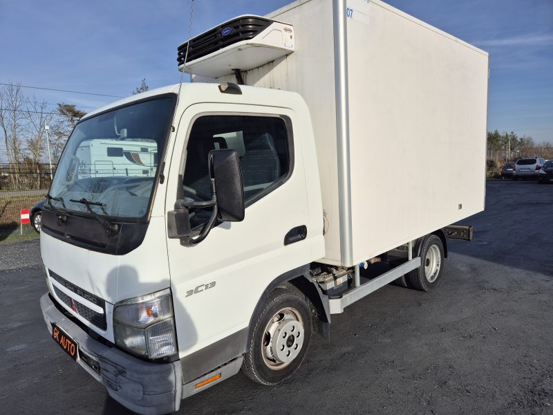 Mitsubishi fuso canter frigorifique125cv 2006 52000 km VENTE MARCHAND