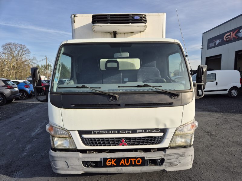 Mitsubishi fuso canter frigorifique125cv 2006 52000 km VENTE MARCHAND