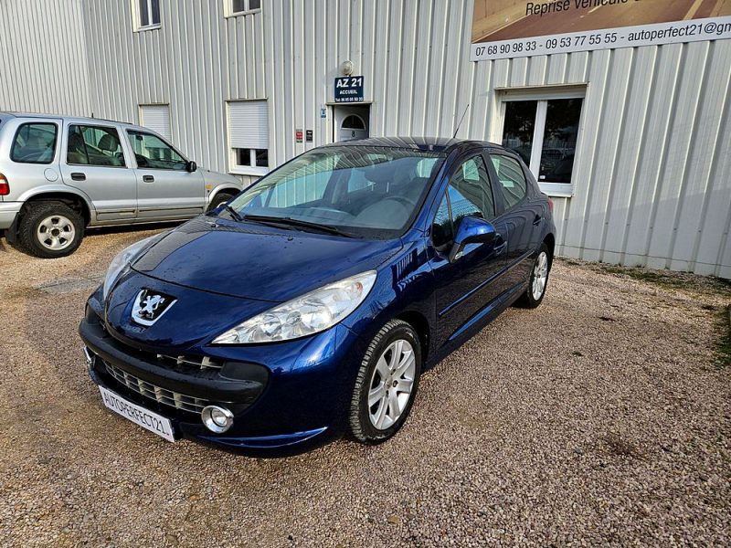 PEUGEOT 207 2009