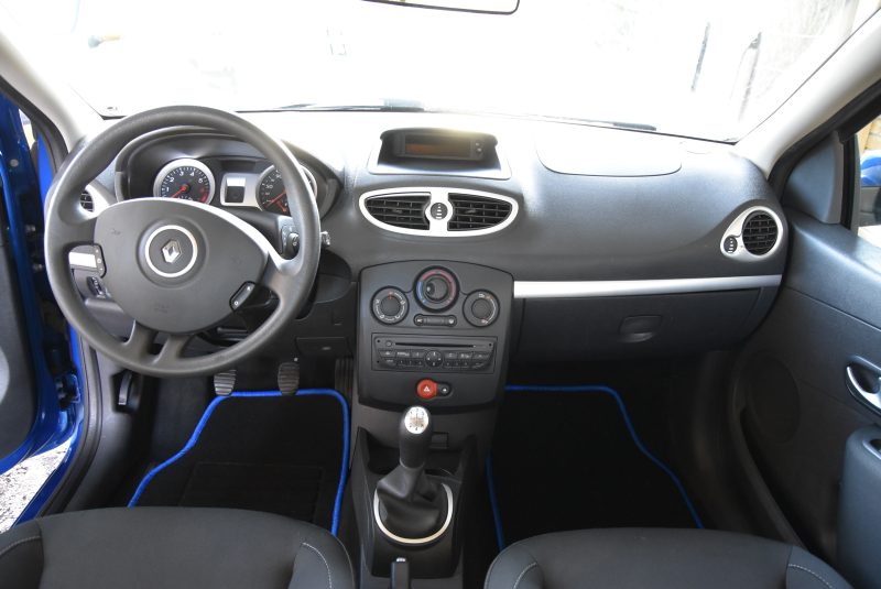 RENAULT CLIO 2010