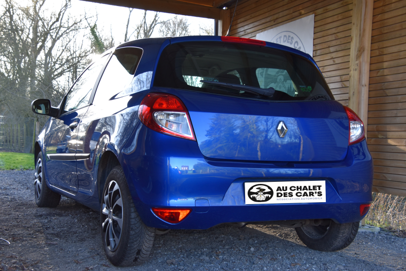 RENAULT CLIO 2010