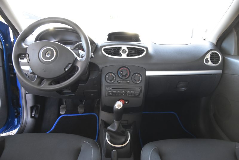 RENAULT CLIO 2010