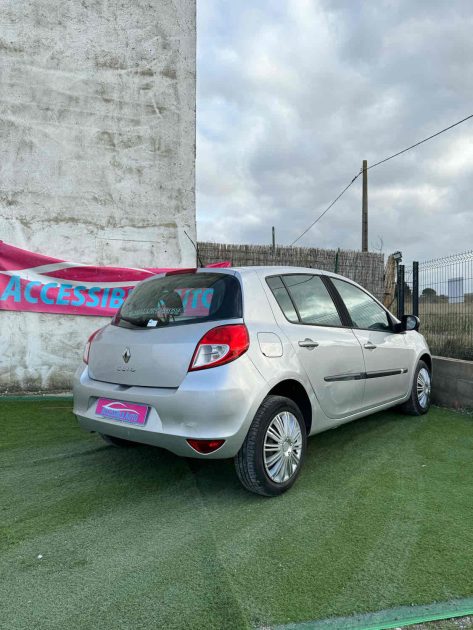 RENAULT CLIO III 2010