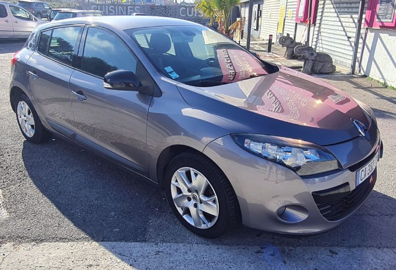 RENAULT MEGANE III 3/5 portes 2012 auto