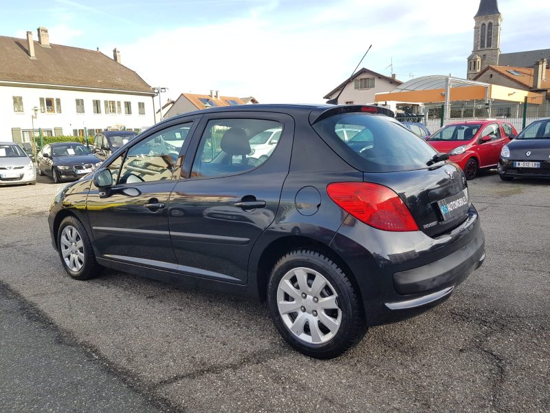 PEUGEOT  207 1.4i 75CV URBAN