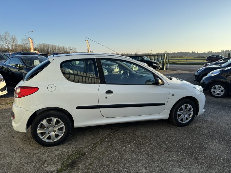 PEUGEOT 206+ 2009