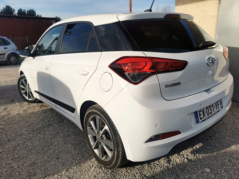 HYUNDAI i20 II 2018