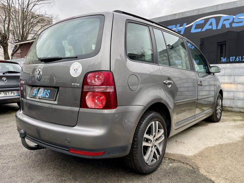 VOLKSWAGEN TOURAN 2007