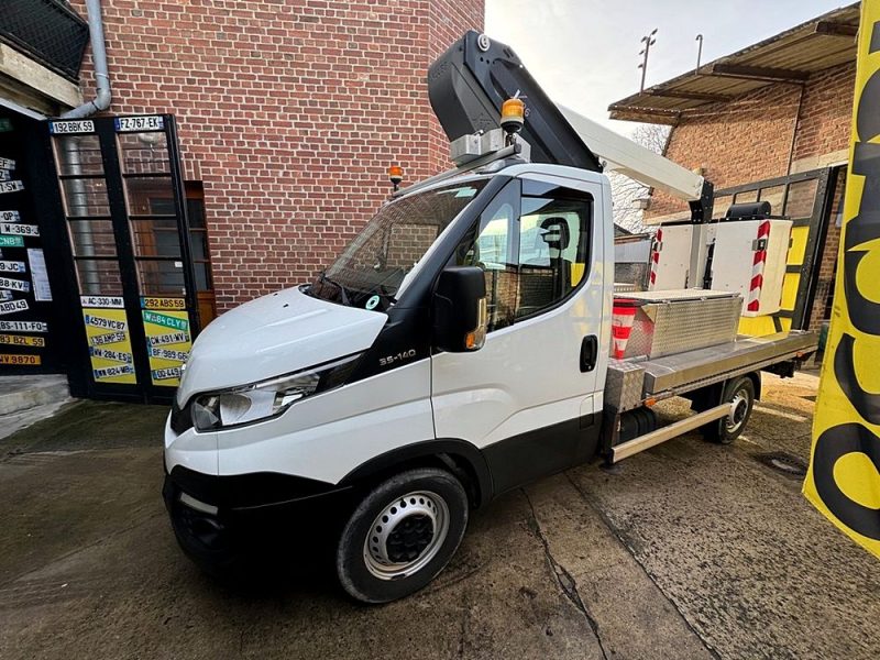 IVECO DAILY VI Camionnette 2018