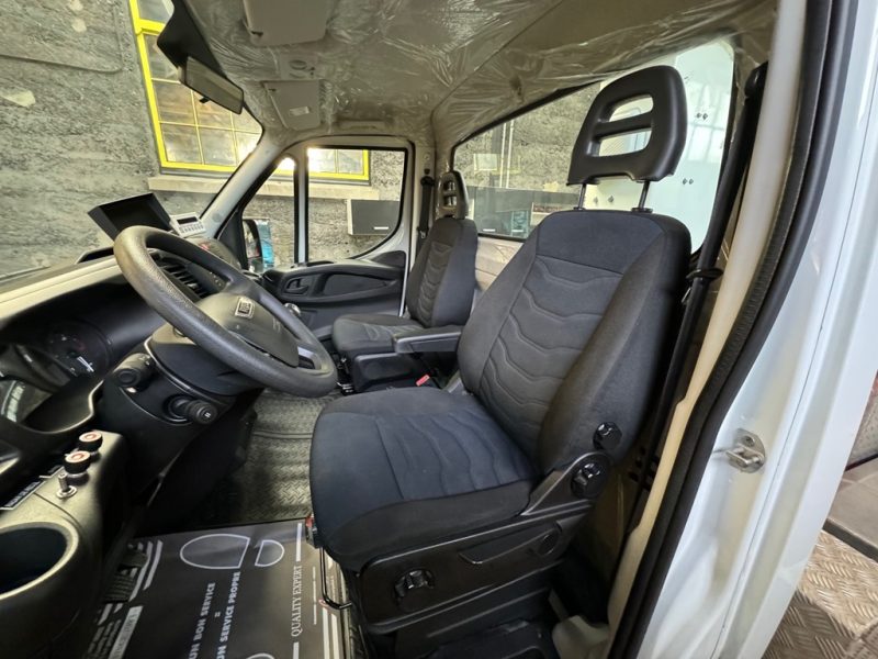 IVECO DAILY VI Camionnette 2018