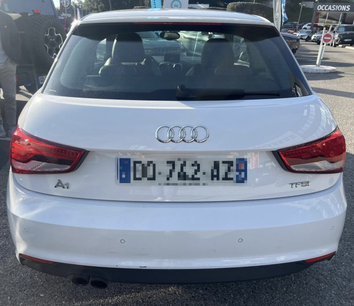 AUDI A1 1.4 TFSI 150cv AMBITION LUXE S TRONIC GARANTIE 12 MOIS