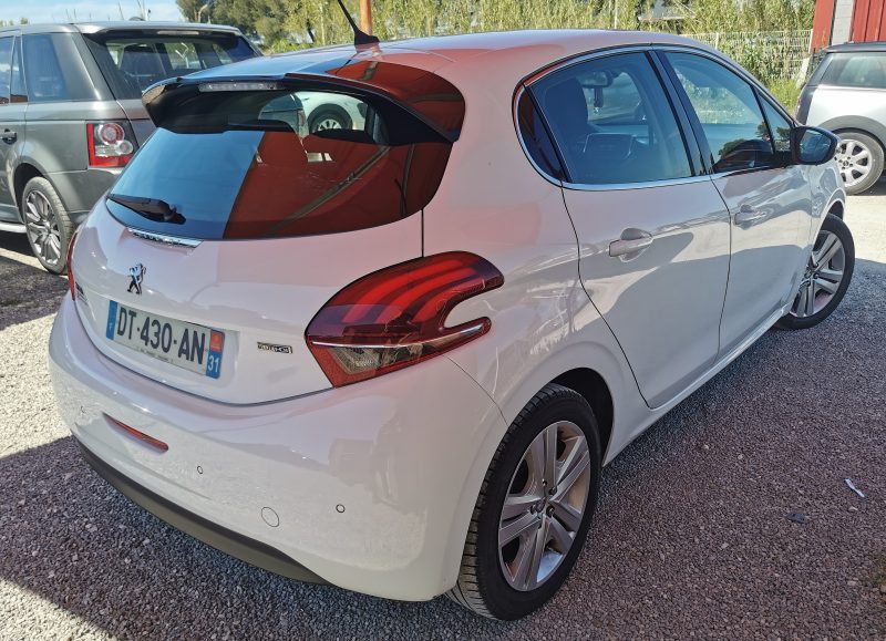 PEUGEOT 208 1,6HDI 100CH ALLURE 2015