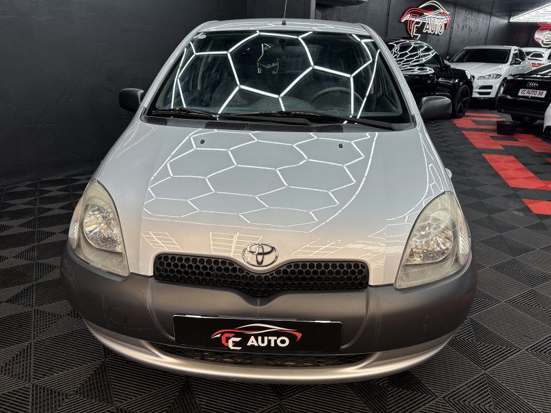 TOYOTA YARIS 2000