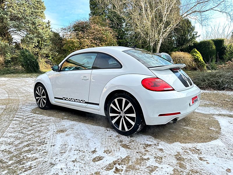 VOLKSWAGEN COCCINELLE WHITE TURBO