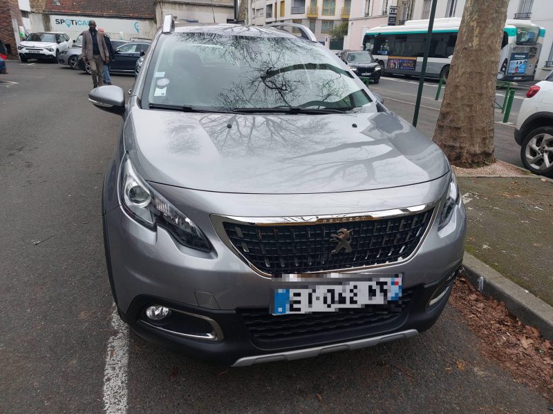 PEUGEOT 2008 1.2 PureTech 110cv ALLURE EAT Garantie 12 Mois