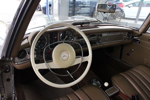 MERCEDES BENZ SL 280 PAGODE AUTOMATIQUE 1970