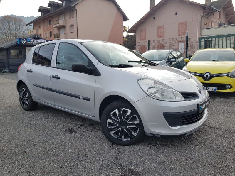 RENAULT CLIO  III 1.2i 65CV ACCESS