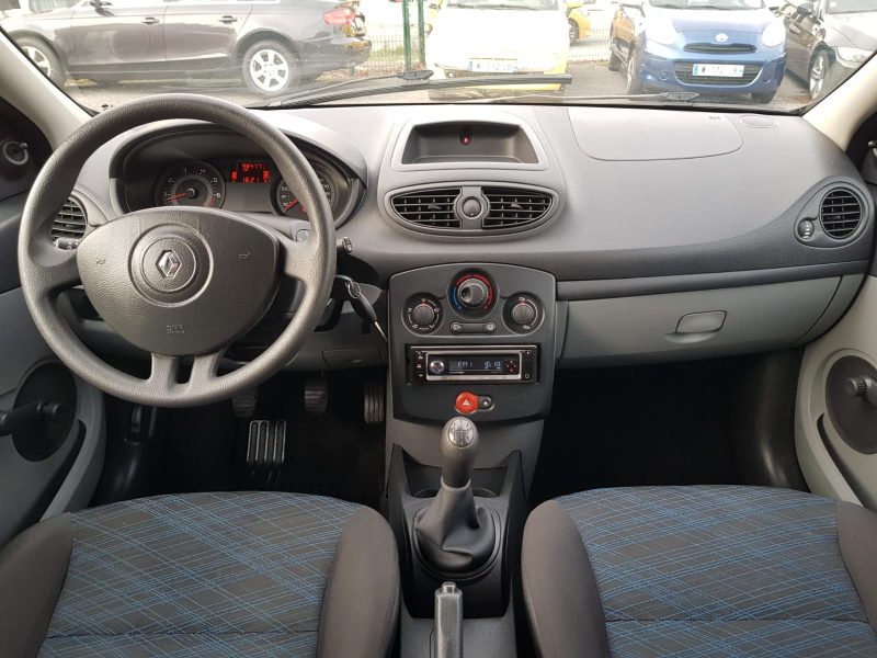 RENAULT CLIO  III 1.2i 65CV ACCESS