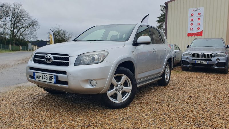 TOYOTA RAV 4 III 2.2 D-CAT 4WD 177ch CLEAN POWER