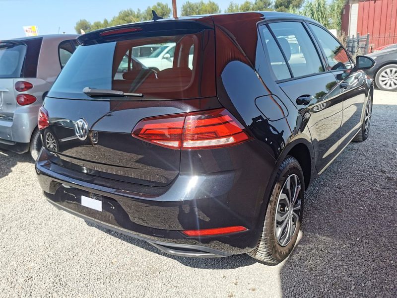 VOLKSWAGEN GOLF VII 2017