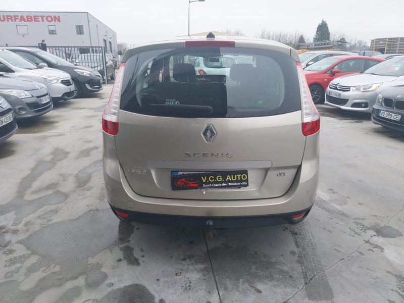 RENAULT Grand Scenic III 1.5 dCi 110 Dynamique