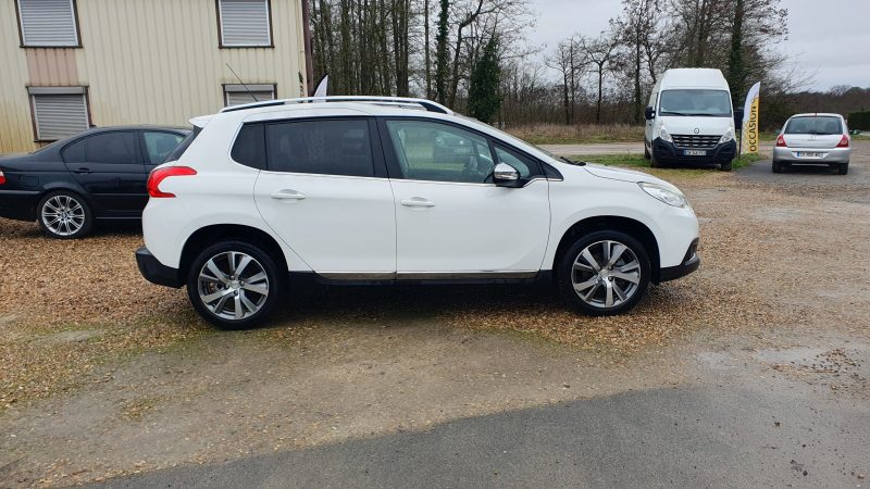 PEUGEOT 2008 1.6 e-HDi 115 ch FAP FELINE CUIVRE