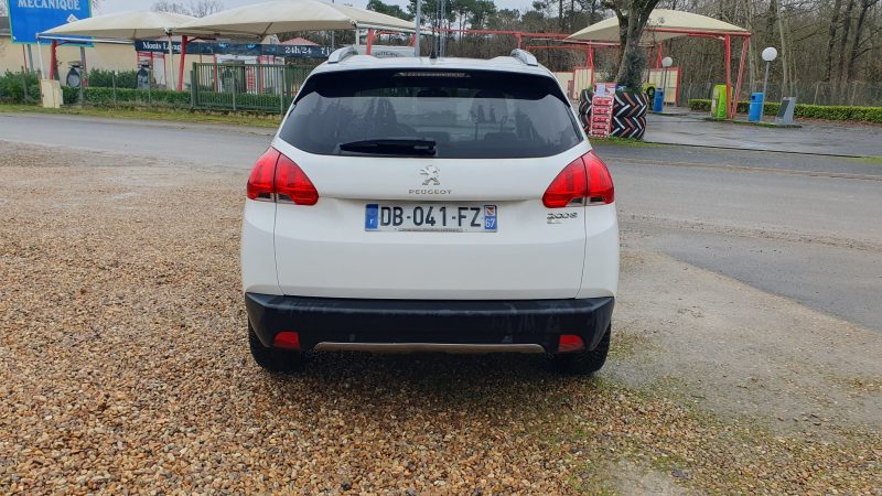 PEUGEOT 2008 1.6 e-HDi 115 ch FAP FELINE CUIVRE