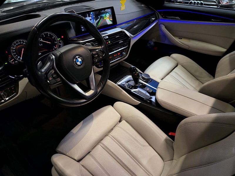 BMW SERIE 520d xDrive 190cv LUXURY LINE / SUIVI BMW / 360 / TOIT OUVRANT / CUIR ELEC ET CHAUFFANTS