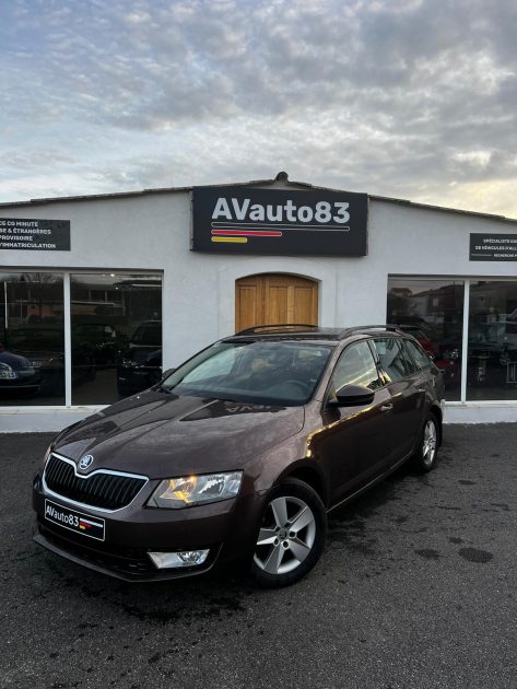 SKODA OCTAVIA COMBI 2014