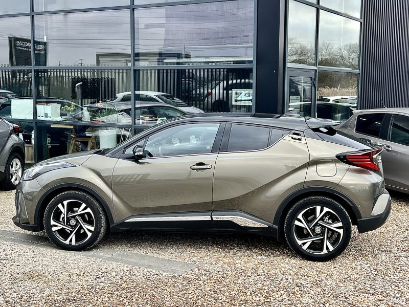 TOYOTA C-HR 2022 184CV COLLECTION