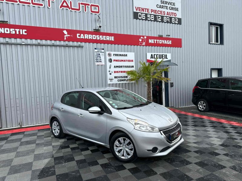 PEUGEOT 208 1.4 HDI 68 CV 4 CV CT.OK GARANTIE 12 MOIS IDÉAL JEUNE PERMIS 