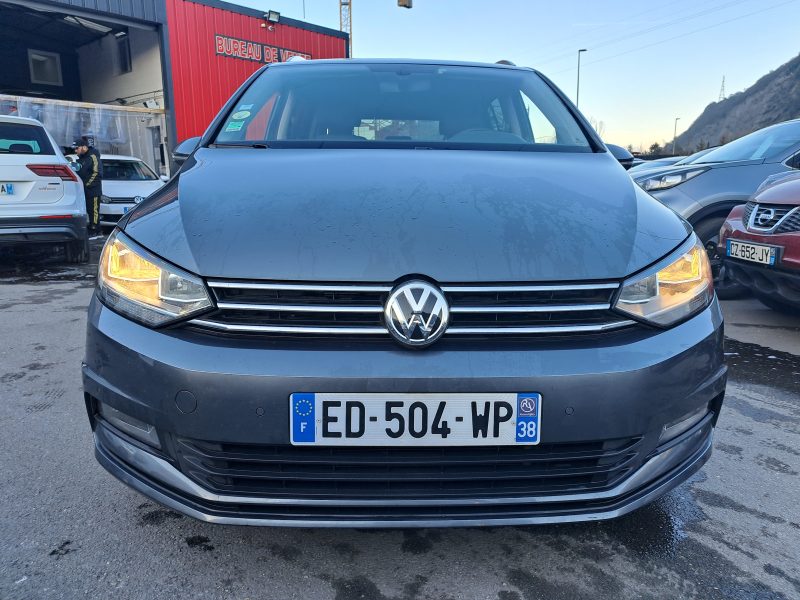 VOLKSWAGEN TOURAN 2016