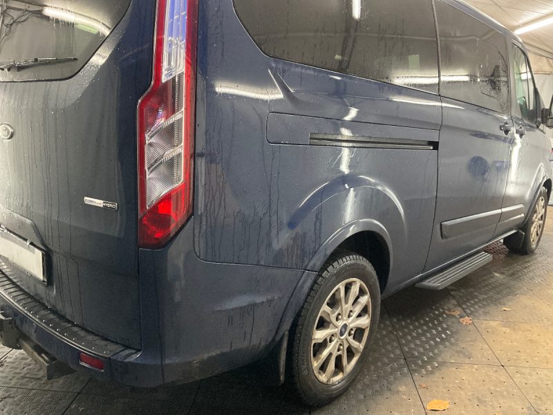 Ford Tourneo Custom 2.0 EcoBlue 320 L2 Tourneo Titanium