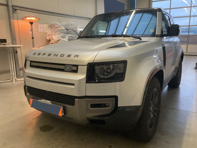 Land Rover Defender D300 Mild-Hybrid 90 X-Dynamic S