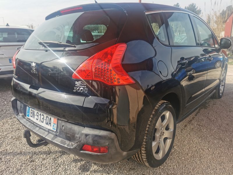 PEUGEOT 3008 2011