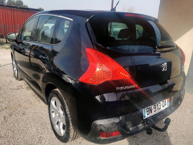 PEUGEOT 3008 2011